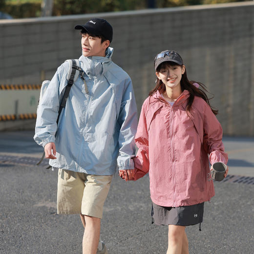 行走的“紫外线防护盾”！轻薄凉感！英国品牌赛艇俱乐部 REGATTA CLUB 情侣山系户外防晒衣 UPF50+ 冰丝面料 防晒不闷热 RC26YF2502 商品图3