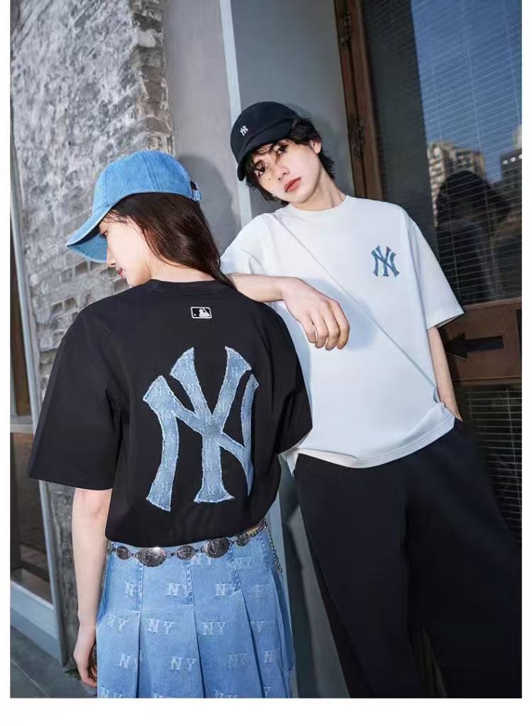 MLB短袖宽松男女情侣同款圆领洋基队休闲百搭印花T恤