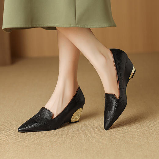 【预售7天】法式里外全皮坡跟单鞋尖头百搭浅口坡高跟鞋MLS&A817 商品图1