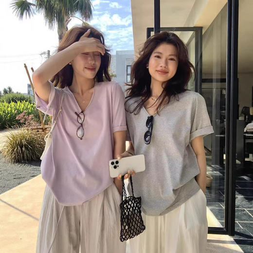 腔调T松弛感慵懒条纹大领口T恤女夏新款多巴胺显瘦v领上衣   NDK-10238#LWD 商品图1