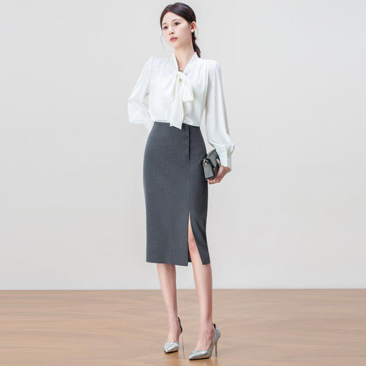 「自」全新升级【铂金会员146/天猫199/差价53】(14211)洛诗琳轻熟简约风开叉半身裙女2026夏季新款显瘦通勤直筒裙 商品图1