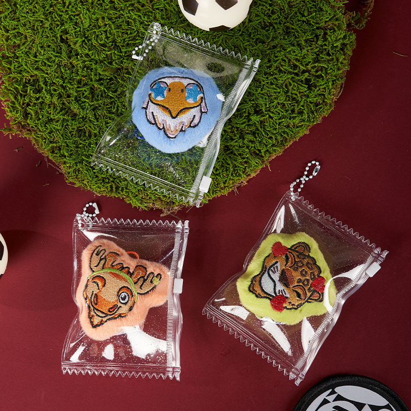 2026世界杯毛绒刺绣冰箱贴挂饰痛包-鹿/豹/鹰