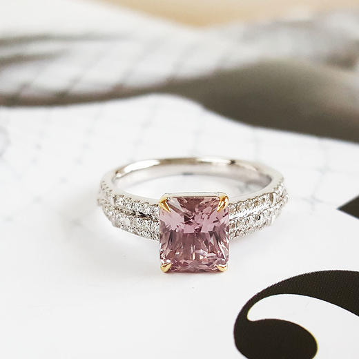 【天然正品】AU750白金镶钻镶天然无烧斯里兰卡祖母绿型2.19克拉粉紫色蓝宝石戒指15号（戒圈可改）110226TJ02 商品图4