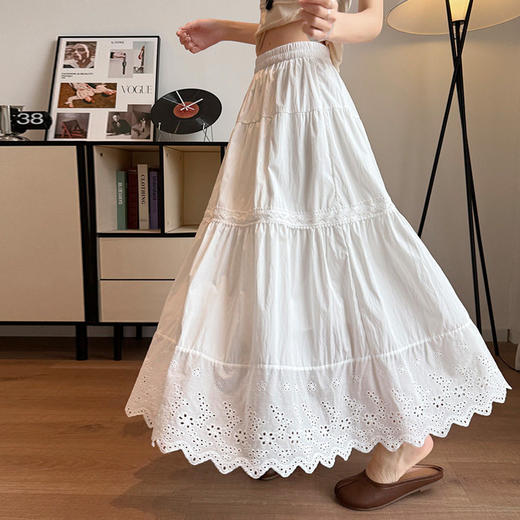 温柔风白色刺绣花边拼接半身裙女2026夏季新款简约显瘦A字中长裙   NDK-J3285 商品图3