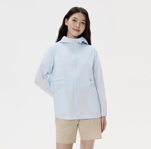 一店d  𝐊隆 𝐄𝐃𝐎系列女士户外轻薄皮肤衣 官方都卖断货的爆款🔥
这个系列配色 真的好适合夏天呐 好温柔😘专为女性设计 独特剪裁搭配腰部抽绳更能突显女性身材 商品图2