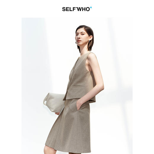 SELFWHO经典船领无袖马甲背心女2026夏新款宽松单排扣马夹短上衣 商品图3