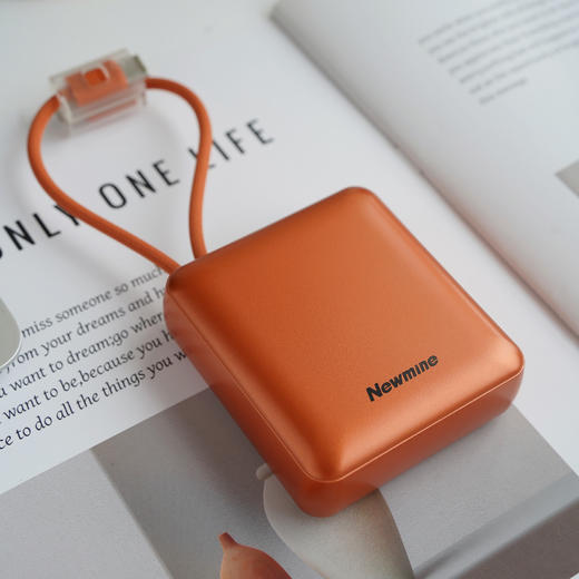 【车规级高密度锂电池 双线快充 mini便携】Newmine纽曼2026升级款 T008充电宝（可上飞机）质保一年（产品爆单，下单后72小时发出） 商品图4