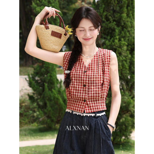 鹿向南【0417/20:00新品前1小时7折限量100件】V领红色吊带背心 商品图0