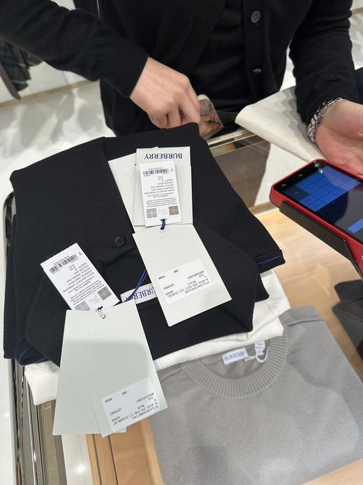 一店d 独家𝐁𝐁𝐑 𝐩𝐨𝐥𝐨‼️𝟐𝟔新品战马polo tee 胸前标志性骑士刺绣 低调中透着英伦奢雅  它家最新的六角孔珠地面料 让舒适与格调并存 商品图12