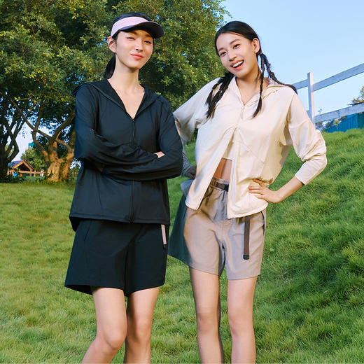 Schenvega 夏季山系冰感速干轻薄原纱防晒女士短裤 UPF100+ 凉感透气 D6-K5057 商品图1