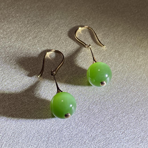 18K玫瑰金和田玉（碧玉猫眼）镶钻玉珠耳饰/圆珠10mm/菠菜绿/总长35mm 商品图2