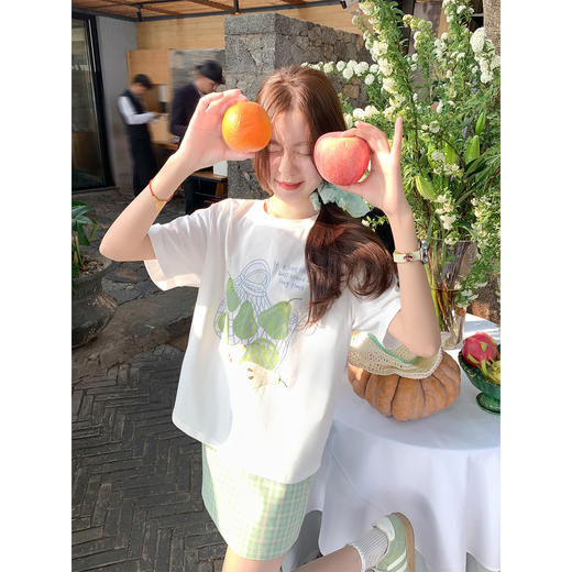 <曾小咸推荐> 韩系印花白色圆领短袖t恤【预售7-15天发货】 商品图3