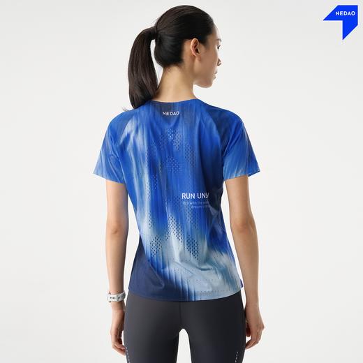 内道极光印花风洞短袖T恤2.0女马拉松跑步训练运动透气速干短袖 商品图4