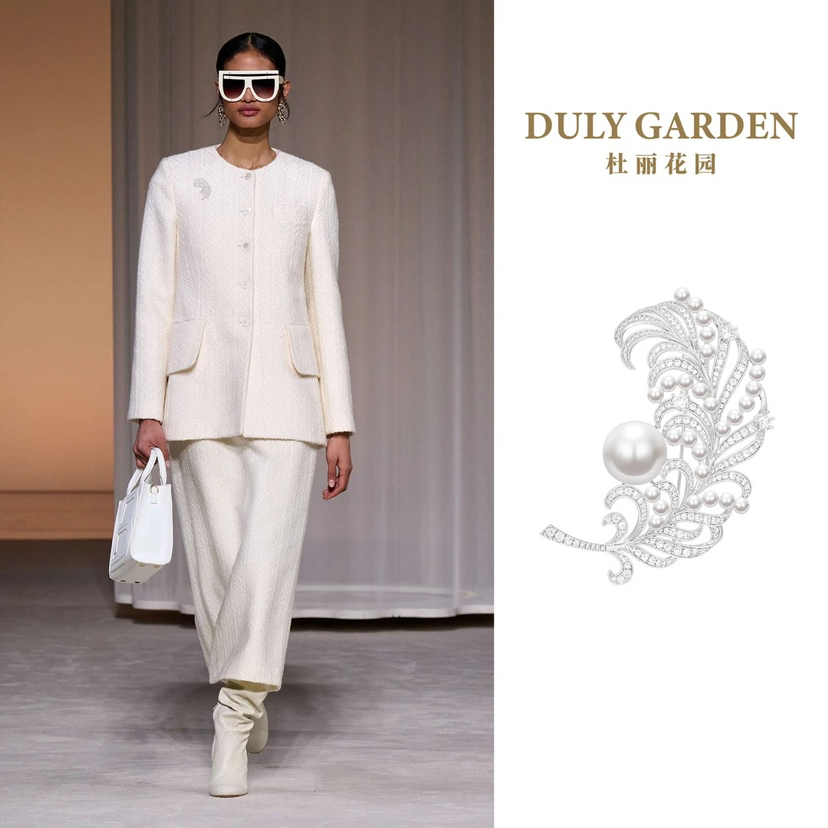 铜合成锆石胸针 DULY杜丽花园 宫廷贵气白色羽毛胸针11860ZW