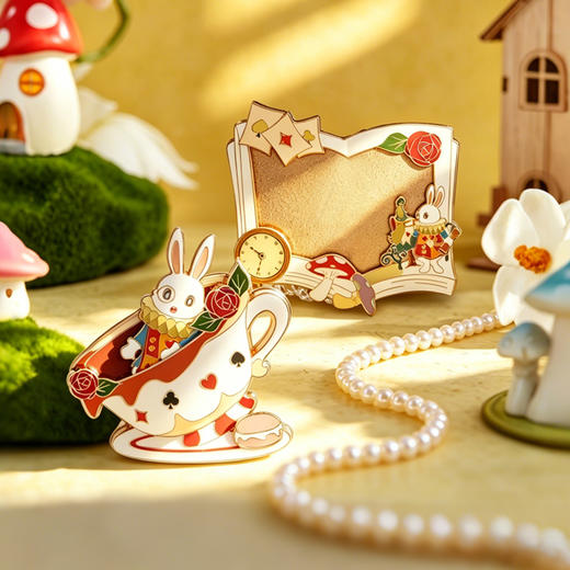 大英博物馆 爱丽丝漫游奇境系列 怀表兔下午茶可拆分冰箱贴/相框冰箱贴 商品图4