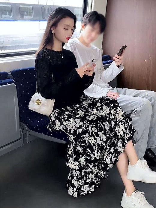 🌼三层荷叶边黑底白花蛋糕裙 商品图6