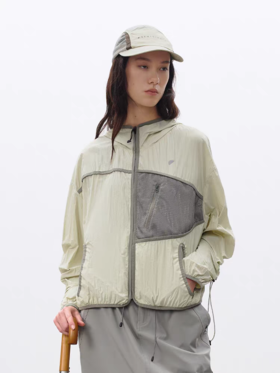 半圆/C65110016/连帽网眼拼接口袋防晒外套