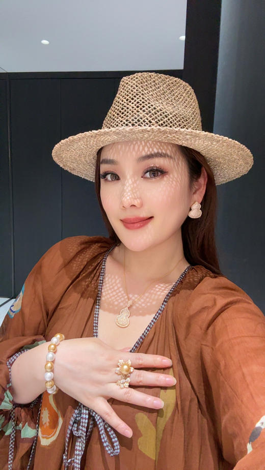 GAONAS 黄铜合成锆石耳饰 福禄双全中式豪镶金色葫芦耳环11926EGO 商品图5