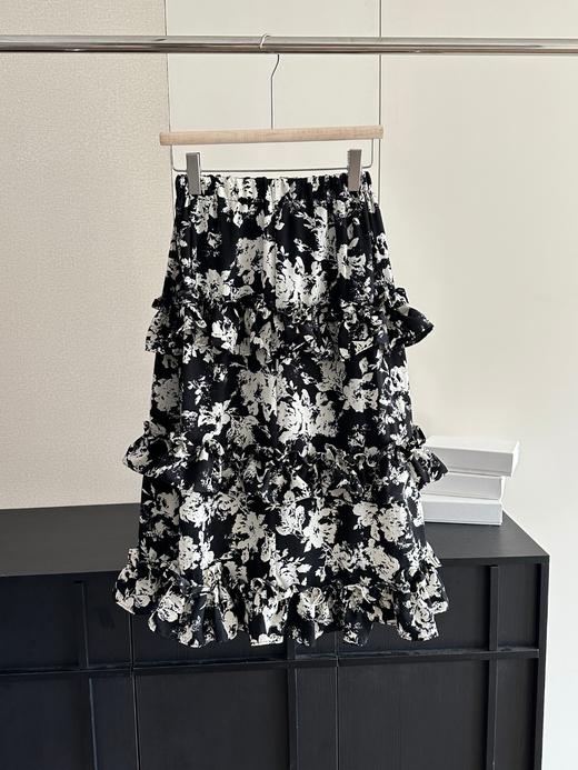 🌼三层荷叶边黑底白花蛋糕裙 商品图2