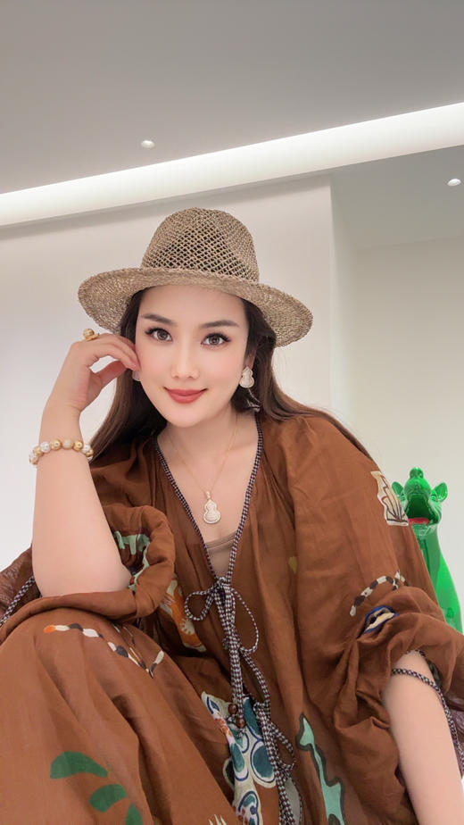 GAONAS 黄铜合成锆石耳饰 福禄双全中式豪镶金色葫芦耳环11926EGO 商品图6