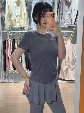 4楼MOLYVIVI水波纹抽绳运动T 款货号：MLLJ96048吊牌价118折后94