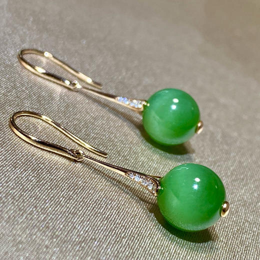 18K玫瑰金和田玉（碧玉猫眼）镶钻玉珠耳饰/圆珠10mm/菠菜绿/总长35mm 商品图0