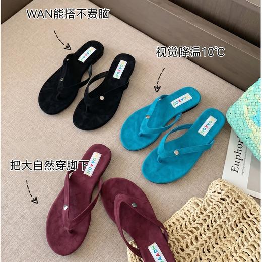 🔆极简又有设计感的款式🎨【调色盘翻毛皮人字拖】完全不挑穿搭～随穿随走💨显白显腿细✅整个鞋身做了细腻的翻毛绒 软软的chao好穿！ 商品图0