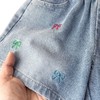 2026新款夏款棉质牛仔布童装 可爱卡通绣花牛仔短裤 商品缩略图4