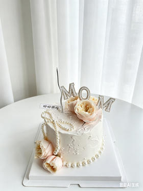 珍珠蝴蝶鲜花蛋糕（用粉色玫瑰代替）