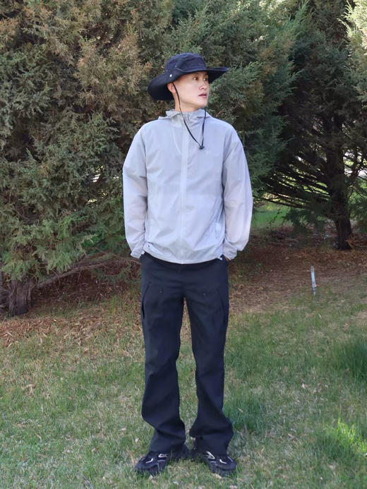 2604318    树 冲孔通气 轻量化户外 防晒皮肤衣 商品图4