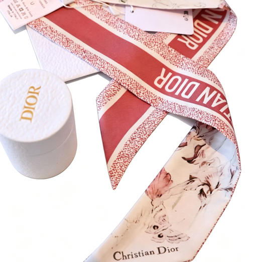 ChristianDior短款丝巾  橘红色。绿色。淡绿色。自己备注颜色 商品图5