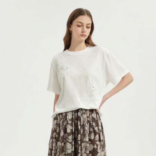 【2件9折】【Petit Bari】Petit Bari艺术钉珠花卉贴布短袖T恤 商品图11