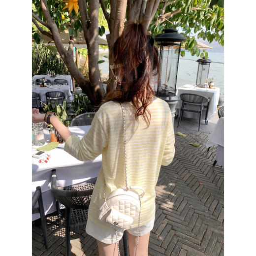 曾小咸 韩系刺绣黄色条纹薄款长袖t恤女夏季新款宽松防晒罩衫上衣【预售7-15天发货】 商品图4
