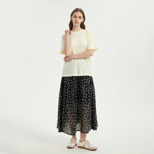 【2件9折】【Petit Bari】Petit Bari艺术钉珠花卉贴布短袖T恤 商品图0