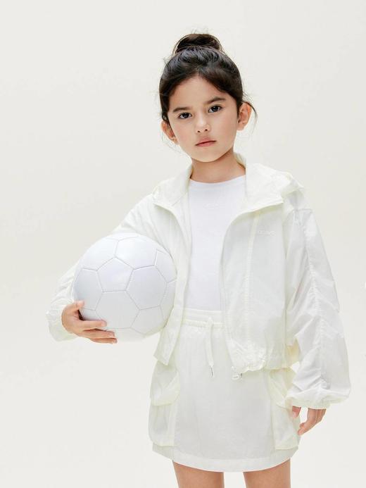 8楼摩安珂儿童little MO&Co.26年夏季新款active系列|防晒抗UV40+环保蓝标凉感连帽外套KBF2JKT007【吊牌价：599元 ，活动价：539元】 商品图6