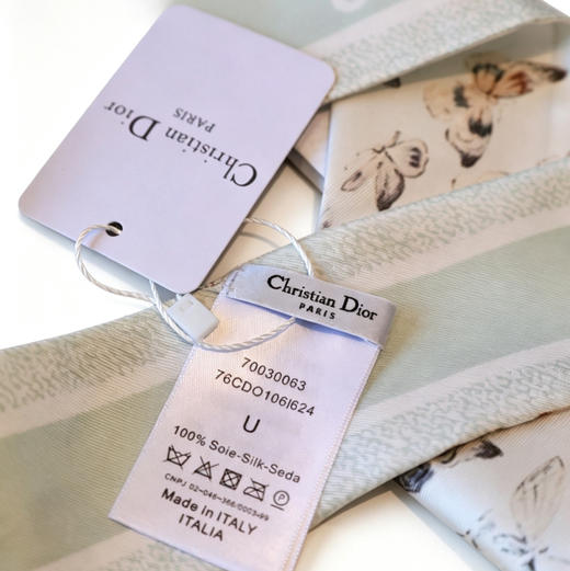 ChristianDior短款丝巾  橘红色。绿色。淡绿色。自己备注颜色 商品图3