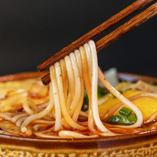和菜头 松茸鸡汤米线 原味/爆炒辣椒味 （3袋装/6袋装） 商品图0