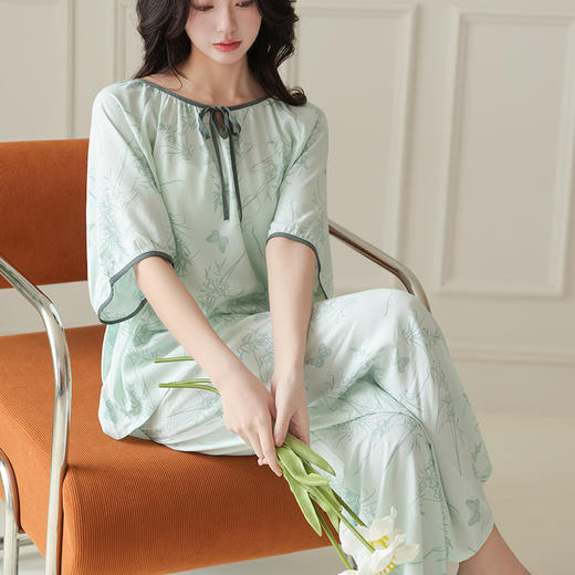东方写意美学！【KASIHAN--新中式棉绸印花家居服系列】丝滑软糯棉绸触感 柔软细腻慵懒优雅 宽松版型搭配新中式印花 轻薄舒适/吸湿透气/气质优雅/居家休闲/多款式可选 商品图9