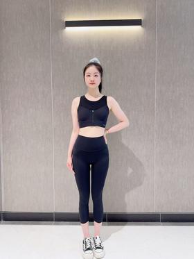 4楼MOLYVIVI裸感七分瑜伽裤  货号：MLFP96106 售价198 折后158
