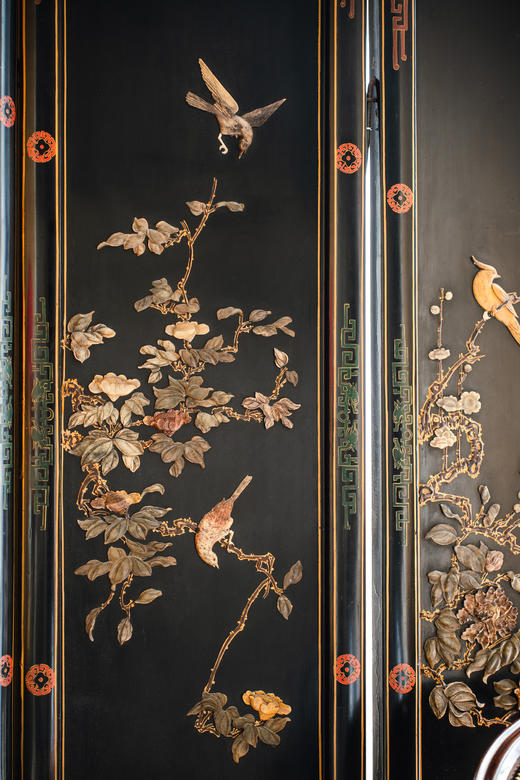 独角鹿西洋古董20世纪中国出品硬石镶嵌孔雀牡丹主题五曲屏风 商品图3