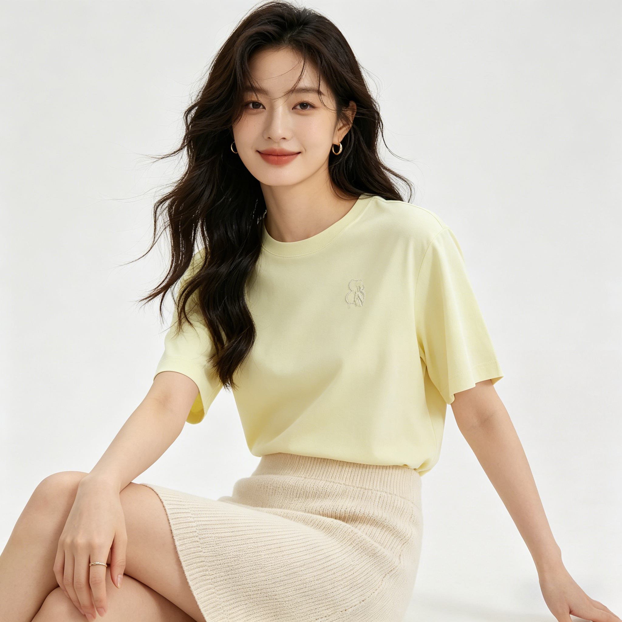 佐丹奴女装26年新款全棉液氨精致绣花短袖T恤衫05326219