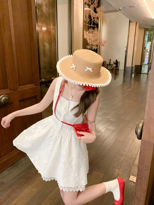 <曾小咸推荐>4.19现货秒杀 ！微信超特价！韩系蕾丝花边吊带连衣裙 日常249.99 立减140 秒杀109.99！！ 商品图7