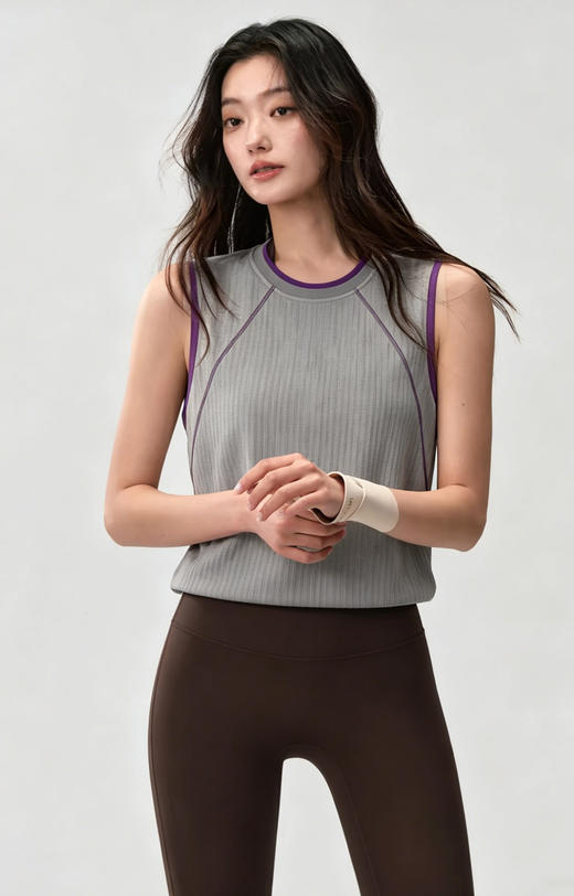 【Schenvega情侣 山系坑条肌理透气宽松背心A46-JS6118】｜夏日穿搭的松弛感天花板✨ ✅ 坑条肌理，质感拉满 竖坑条面料自带垂坠感，不仅显瘦藏肉 商品图2