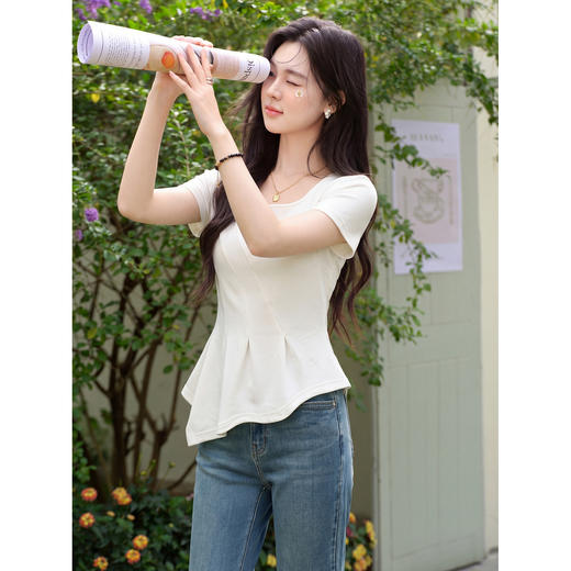 鹿向南「白柔月光」气质莱赛尔杏色T恤女夏季新款不规则短袖上衣 商品图2