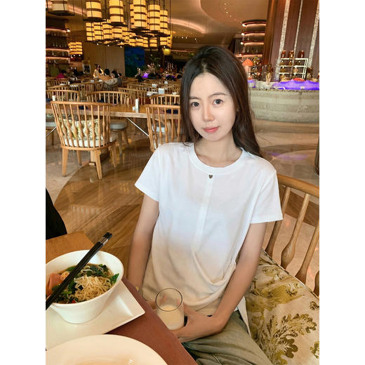 <曾小咸推荐>4.19现货秒杀 ！微信超特价！韩系不规则下摆短袖 日常139.99 立减80 秒杀59.99！！ 商品图2