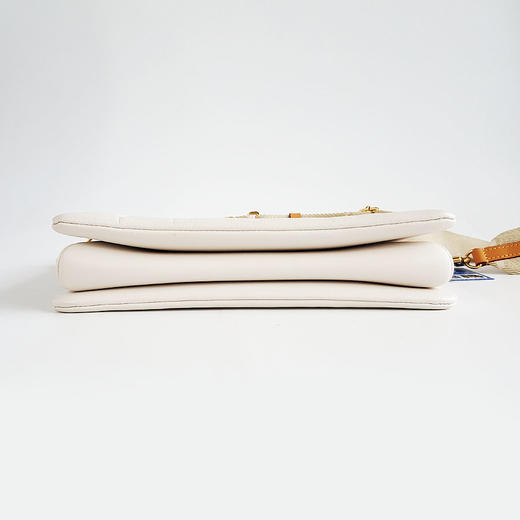 【95新】LV路易威登M21262小号白色压纹COUSSIN单肩斜挎包女士140426AK09 商品图5