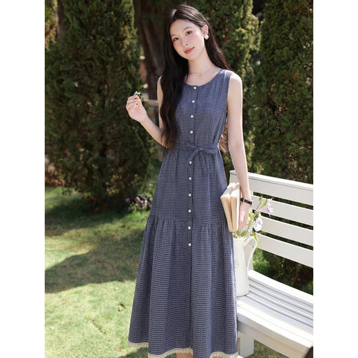 鹿向南【0420/20:00新品前1小时7折限量100件】藏蓝色连衣裙 商品图0