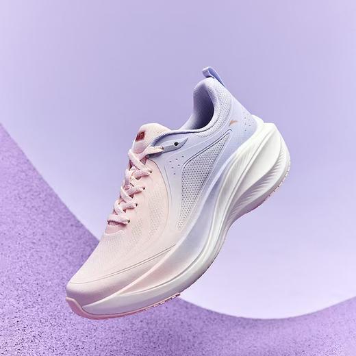 【爆款返场】安踏叶子丨厚底减震轻质跑步鞋女子专属跑鞋渐变色休闲运动鞋122545535 商品图7