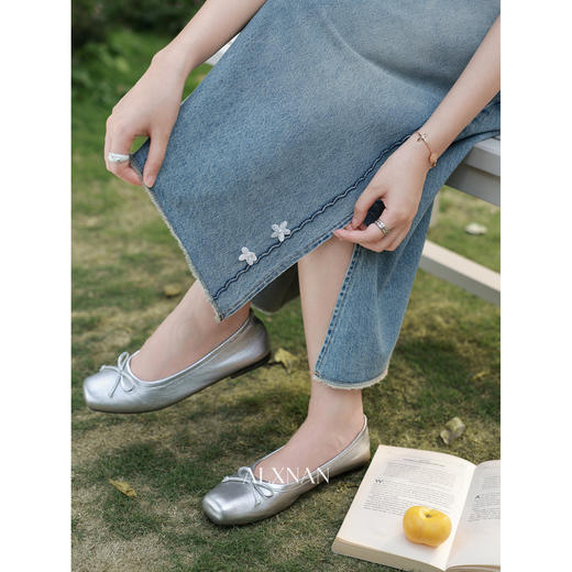 鹿向南「青春诗韵」蓝色牛仔半身长裙女夏季韩系气质开衩A字裙子 商品图4