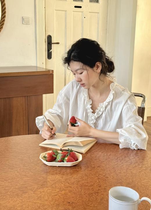 isabelle marran法式浪漫花边领提花肌理全棉衬衫JS3693452 商品图1